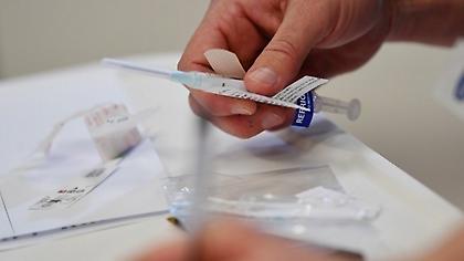 Οι ΗΠΑ ελπίζουν πως μέχρι το τέλος του 2020 θα έχουν εμβολιαστεί 20 εκατ. άνθρωποι