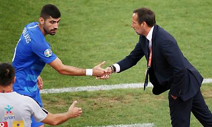 Ταμπάκος: «Ένα το δίλημμα του Φαν’τ Σχιπ για την 11άδα»