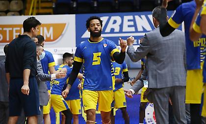 «Μπήκαν» οι Μακλέιν και Πέτεγουεϊ στο Περιστέρι!