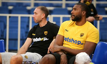 Πέρασε την πόρτα του χειρουργείου ο Σλότερ