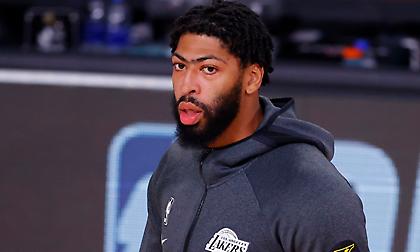 Τα σενάρια για το νέο συμβόλαιο του Ντέιβις με τους Λέικερς