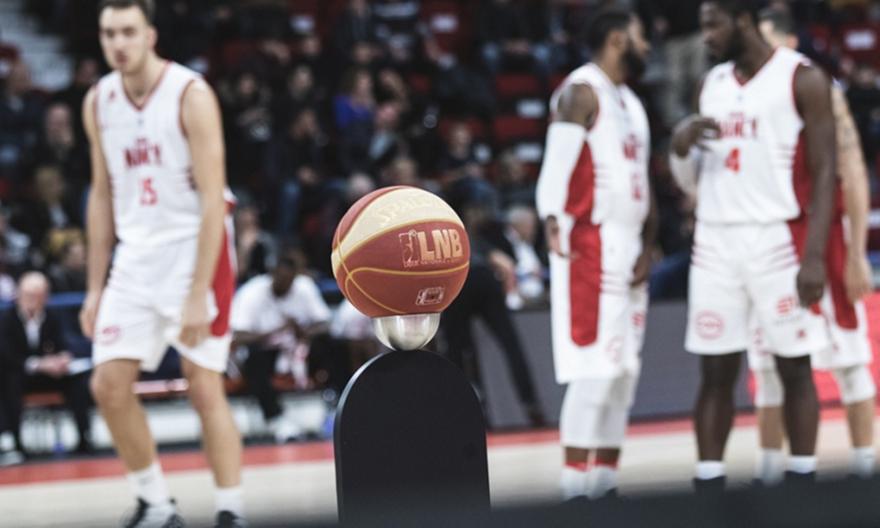 Γαλλία: Από Δεκέμβρη πάλι το πρωτάθλημα