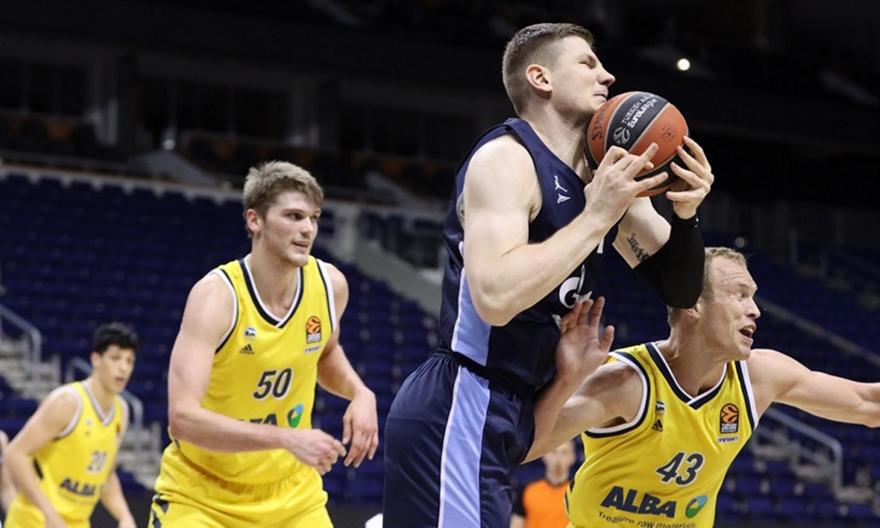 Άλμπα Βερολίνου-Ζενίτ 66-73