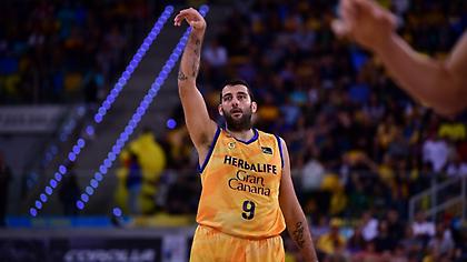 Υπογράφει στο Περιστέρι ο Μπουρούσης!