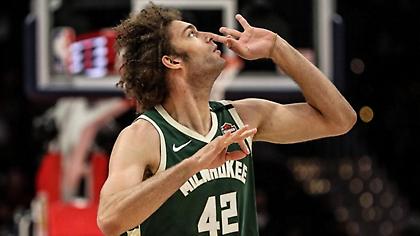 Από Μιλγουόκι σε Γουάσινγκτον ο Ρόμπιν Λόπεζ