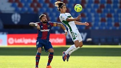 Δεν ξεκολλάει από το «Χ» η Λεβάντε