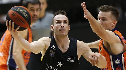 Άλωσε τη Βαλένθια η Τενερίφη