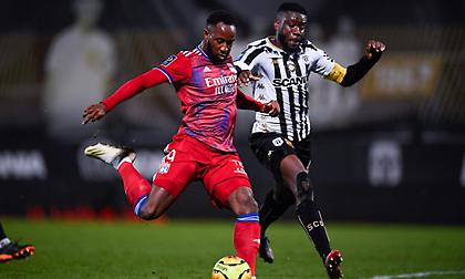 Δύσκολη νίκη για τη Λιόν