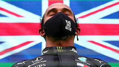 Γίνεται… Σερ ο Λιούις Χάμιλτον από τη Βασίλισσα της Ελισάβετ!