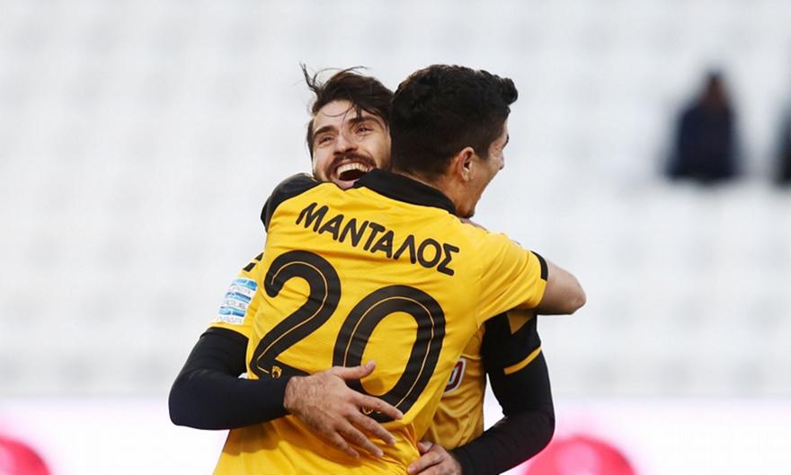 Αποθέωσε Μάνταλο και Σιμόες ο Ανσαριφάρντ (pics)