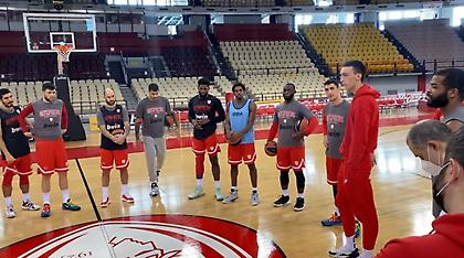 Το «αντίο» και το «ευχαριστώ» του Ποκουσέφσκι στους συμπαίκτες του (video)