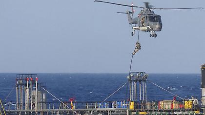Μέτωπο της Άγκυρας και με το Βερολίνο: Τι συνέβη με το τουρκικό πλοίο στη Λιβύη