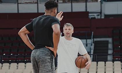 Παπαλουκάς για τις προπονήσεις με Γιάννη: «Κάτι μοναδικό»