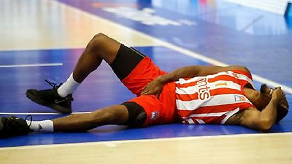 Αμφίβολος με Εφές ο Χολ