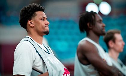 Πάει στο training camp των Γουόριορς ο Τουπάν!