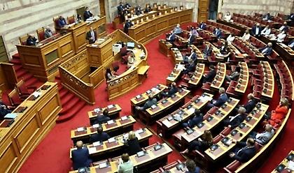 Στην Ολομέλεια το νομοσχέδιο ενίσχυσης των εργαζομένων και στήριξης των ευάλωτων κοινωνικών ομάδων