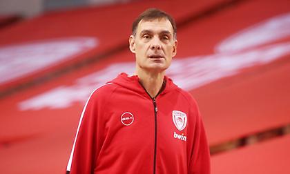 Μπαρτζώκας: «Εξαιρετικά περιορισμένη η front line μας»