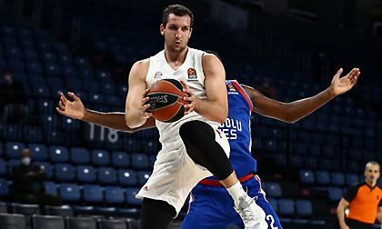 Τσίπσερ: «Να παίξουμε με πολλή ενέργεια κόντρα στον Παναθηναϊκό»