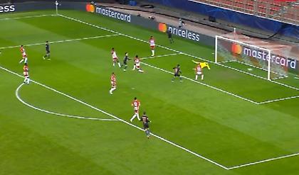 Ασίστ μαγεία του Στέρλινγκ με τακουνάκι και 1-0 ο Φόντε για τη Σίτι (video)