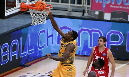 Με Μορέιρα η καλύτερη πεντάδα του μήνα στο BCL