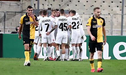 Κατέρρευσε η ΑΕΚ: Δέχθηκε δυο γκολ από τη Ζόρια σε ένα τέταρτο (video)