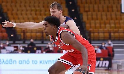 Μπασκόνια: «Άλωσε» το ΣΕΦ μετά από 13 χρόνια! (video)