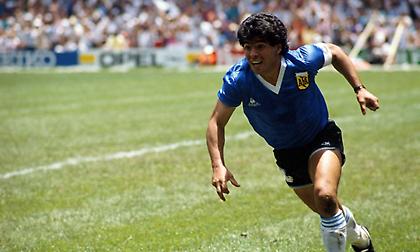 Μαρτίνι στο sportfm.gr: «Κανείς δεν υπερασπίστηκε την Αργεντινή όπως ο Μαραντόνα...»