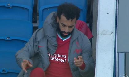 Τα… πήρε με την αλλαγή του ο Σαλάχ (video)