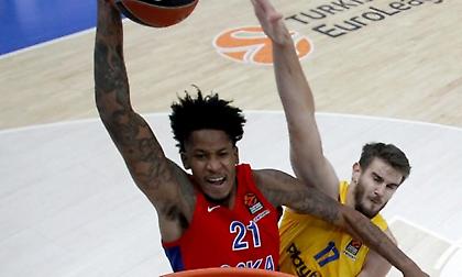 Κλάιμπερν: «Μου αρέσει όταν μας φωνάζει στα ελληνικά ο Ιτούδης» (videos)