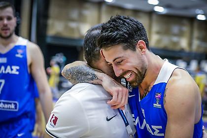 Αθηναίου: «Είχαμε μεγάλη πίεση, περήφανος για την Εθνική»