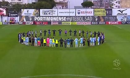 Ο πρωτότυπος τρόπος για το ενός λεπτού σιγή στο Πορτιμονένσε-Νασιονάλ (video)