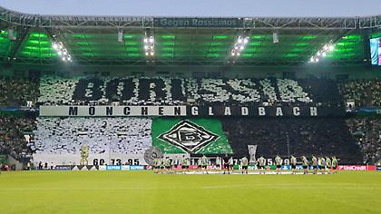 Φασαρία έξω από το ξενοδοχείο της Ίντερ από οπαδούς της Γκλάντμπαχ τη νύχτα