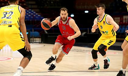 Διέλυσε την Άλμπα η Αρμάνι