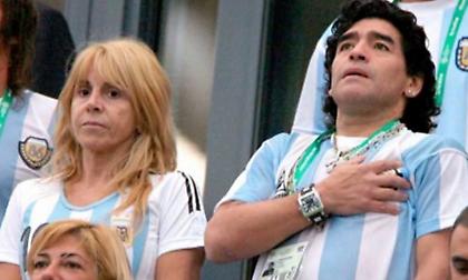 Τέως σύζυγος Μαραντόνα: «Αν έβλεπες πού πέθανε ο Ντιέγκο, θα πέθαινες κι εσύ…»