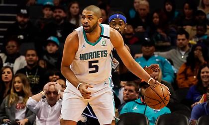 Υπέγραψε στους Κλίπερς ο Μπατούμ