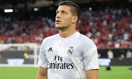 Μίλαν: «Βλέπει» Γιόβιτς για Γενάρη