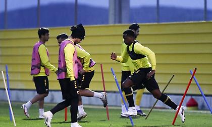 Με Γκαρσία η αποστολή της ΑΕΚ για Μπράγκα