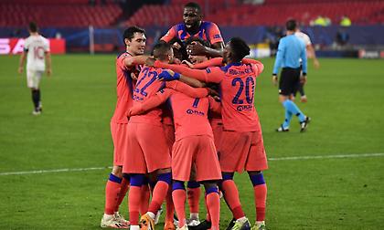 «Όργια» ο Ζιρού και πρώτη η Τσέλσι