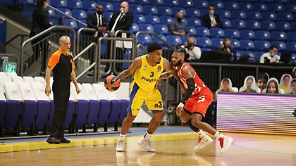 Έβαλε τέλος στην... ξηρασία η Μακάμπι!