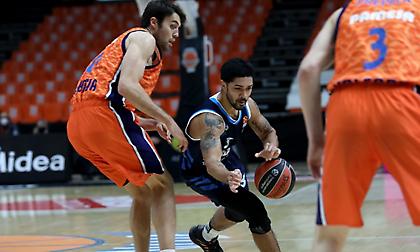 Πέρασε… βομβαρδίζοντας από τη Βαλένθια η Άλμπα!