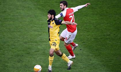 Συμπλήρωσε κάρτες ο Ινσούα