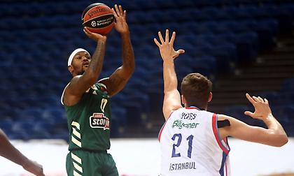 Φόστερ: «Να χτίσουμε πάνω στη σπουδαία νίκη στο Μιλάνο»