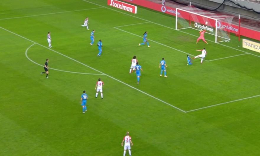 Το σουτ Δουβίκα που τράνταξε το δοκάρι του Σα (video)