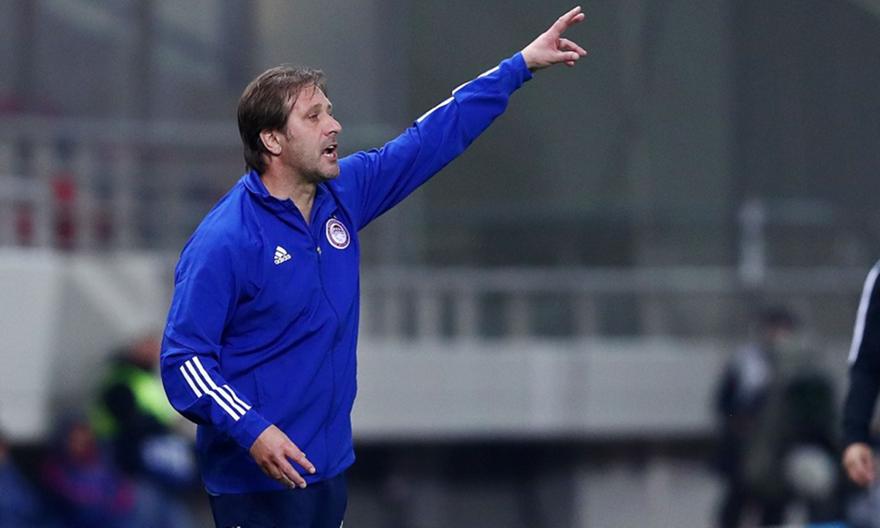 Μαρτίνς: «Μπήκαμε άσχημα στο α’ μέρος, έπρεπε να γίνει η αλλαγή του Βινάγκρε»