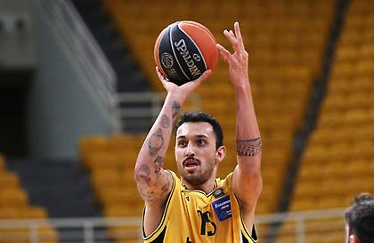 Παραμένει στο νοσοκομείο ο Χρυσικόπουλος