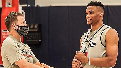 «Πρώτη» για τον Γουέστμπρουκ στους Γουίζαρντς (video)