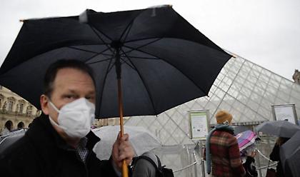 Γαλλία: Άρση της καραντίνας μόνο με 5.000 κρούσματα ημερησίως