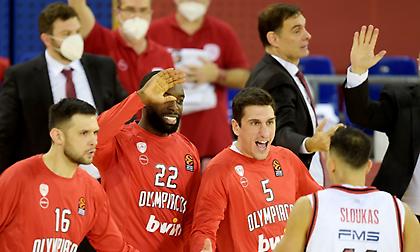 Θρίαμβος, νίκη, Ολυμπιακός…