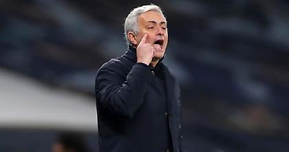 Μουρίνιο: «Άδικο να έρχονται οι τρίτοι του Champions στο Europa League»