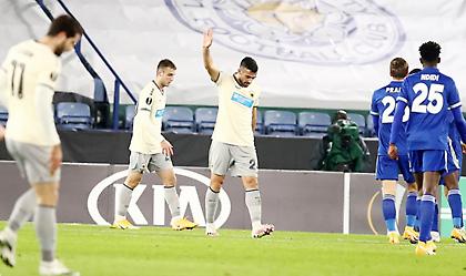 Διπλό «χτύπημα» η Λέστερ, στα… σχοινιά η ΑΕΚ (vids)